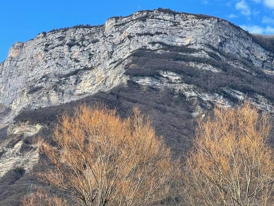 Grenoble Sud Varces Suite Privatisee Au Pied Des Montagnes Exterior photo